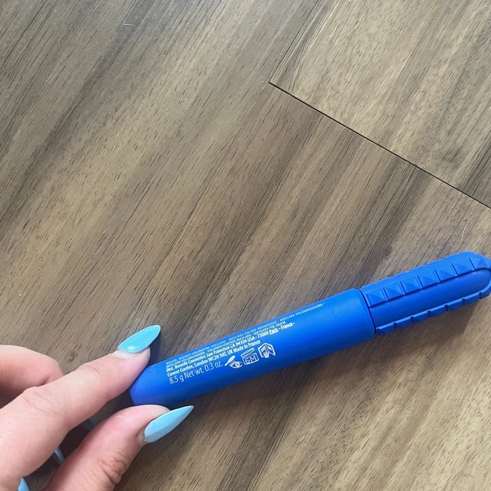 Benefit Blue Bad Girl Bang Mascara